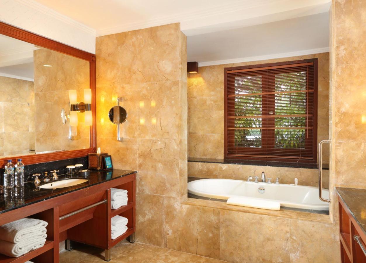 קוטה לומבוק Villas At The Patra Bali Resort And Villas - Chse Certified מראה חיצוני תמונה